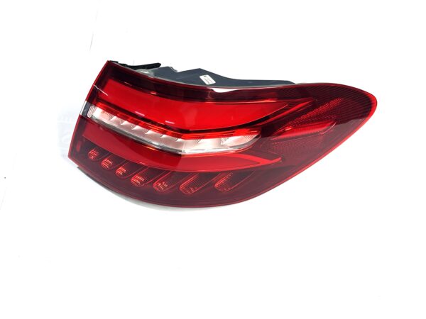 Mercedes-Benz GLC X253 Rear Right Side Panel Tail Light A2539061200 Genuine