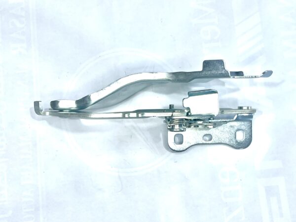 NEW Genuine Mercedes-Benz W177 A-Class RH Bonnet Hinge A1778801200 - Image 4