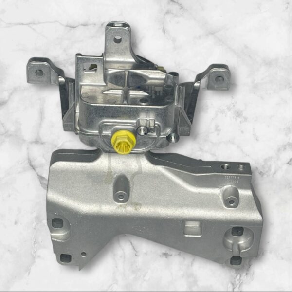 Mercedes Benz A35 AMG W177 Engine Support Mount Bracket RHS A2472401600 J218 - Image 4