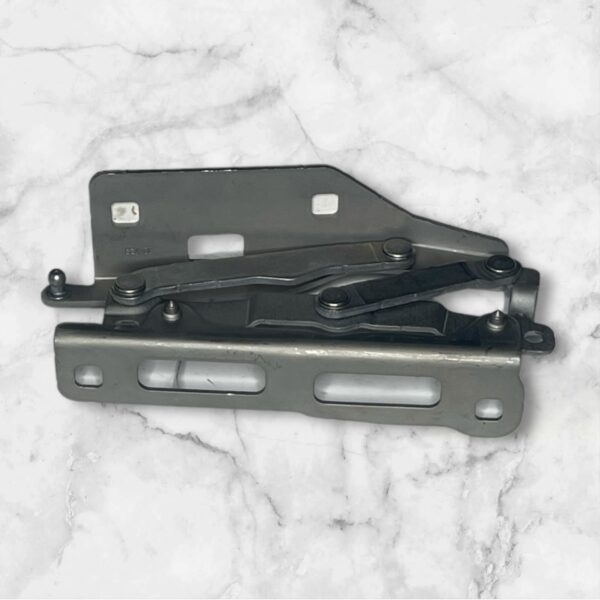 NEW MERCEDES-BENZ GLE W167 FRONT RIGHT BONNET HOOD HINGE A1678803600 ORIGINAL - Image 4