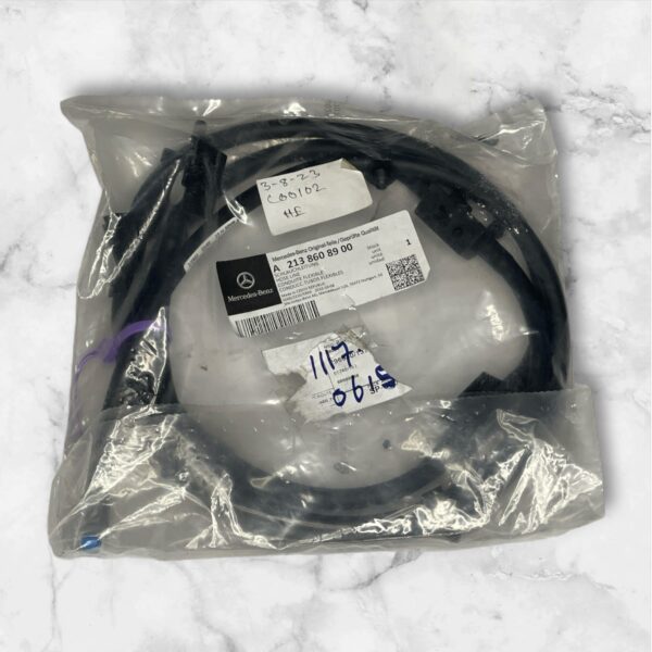 Mercedes E Class W213 Windscreen Washer Hose Genuine P/N A2138608900 REF N5-04 - Image 3