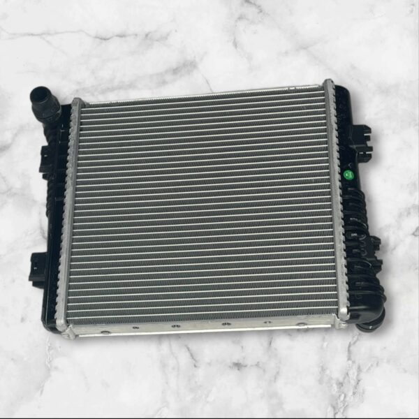 OEM MERCEDES BENZ W205 C63 AMG Engine Water Cooler Radiator A0995005903