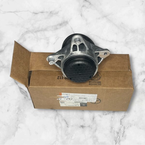 A1672406900 MERCEDES-BENZ, ENGINE MOUNT