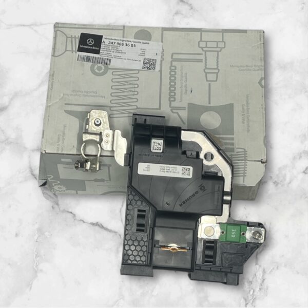 MERCEDES A CLASS W177 BATTERY CURRENT LIMITER 2.0 DIESEL A2479063603 2021 - Image 3