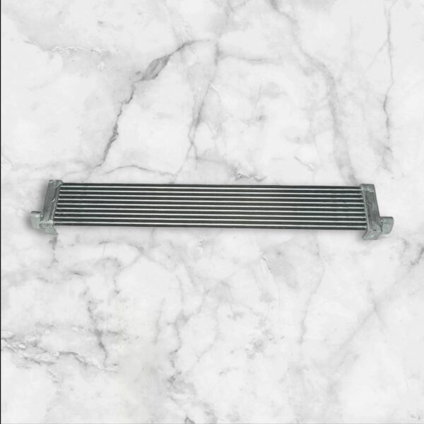 16 MERCEDES C63 AMG Oil Cooler A0995000001 - Image 4