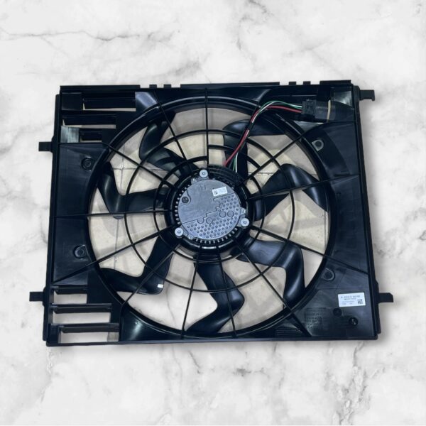 Mercedes-Benz Genuine ENG FAN A1679068806 - Image 3